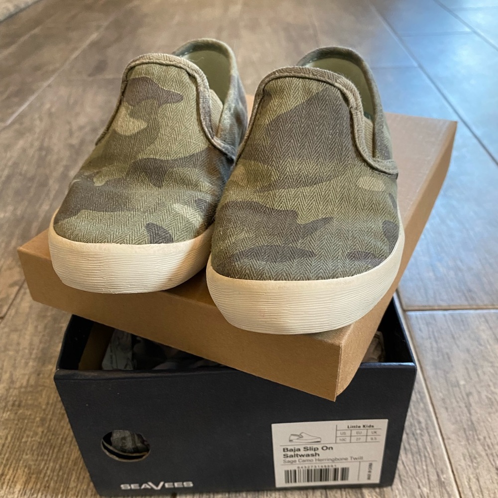 Seavees Baja slip on shoes